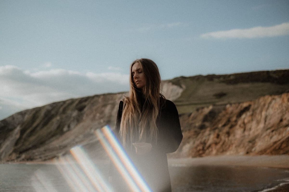 SONG PICK: Hannah Robinson - The Well