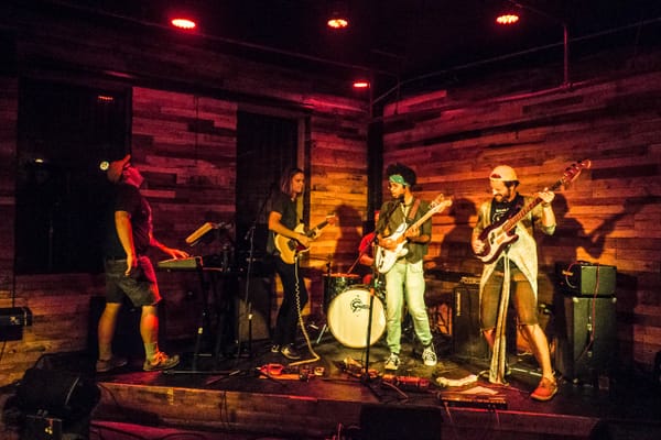 [PHOTOS] The Landmarks Play a Lively Show at Pine Box Rock Shop