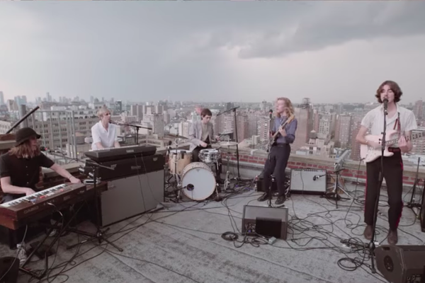 NEW MUSIC: Parcels - Tieduprightnow (Live in New York)